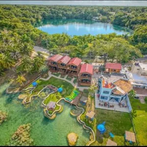 Blue Caribe Front Lagoon Hotel